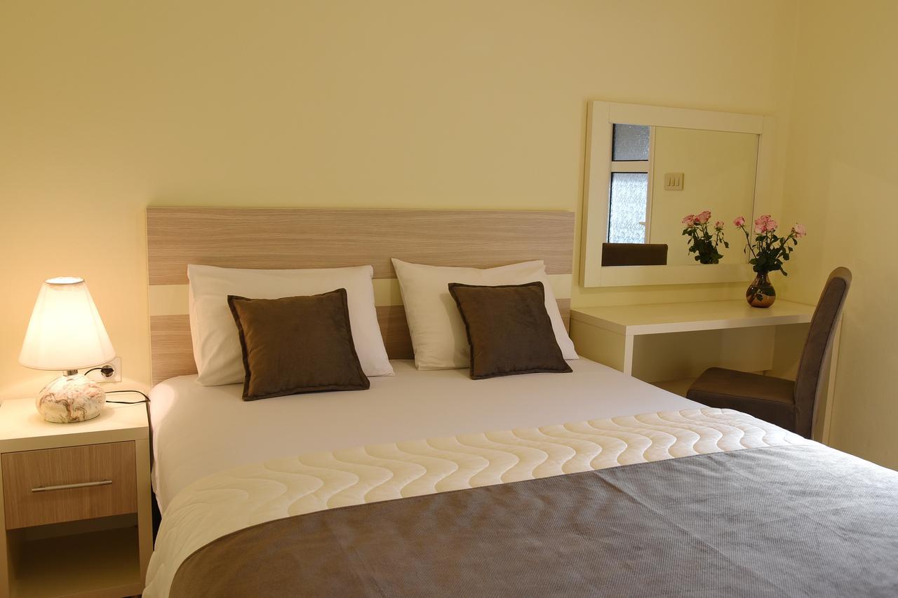 Apartments & Rooms Jelka Котор Екстериор снимка